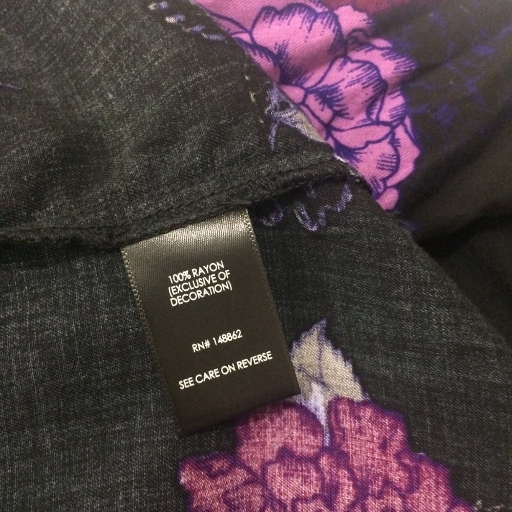 Torrid Boho Tunic Blouse Black / Plum Floral NWOT - Picture 14 of 14